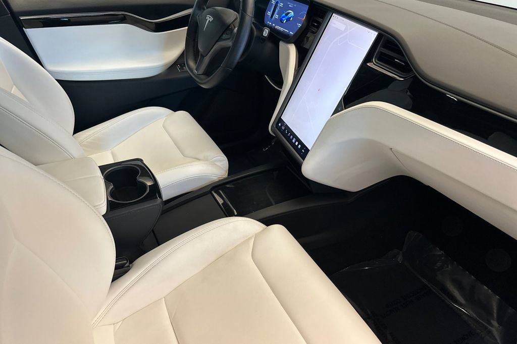 Used 2018 Tesla Model X AWD/4WD image 17