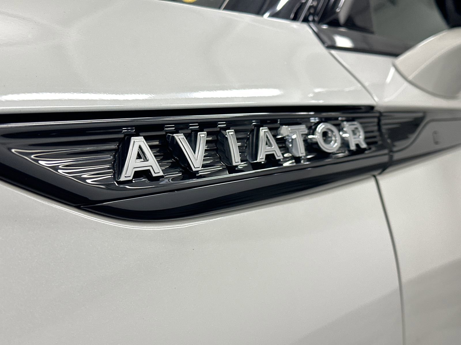 Used 2023 Lincoln Aviator Reserve w/ Jet Package image 16