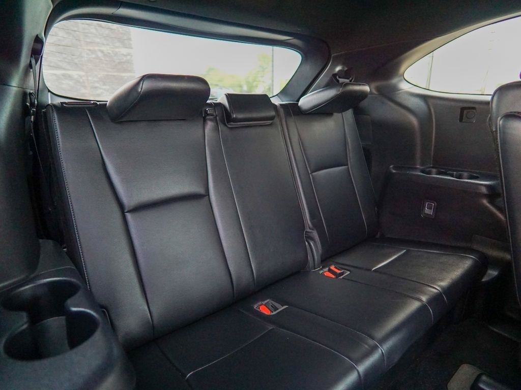 Used 2021 Toyota Highlander XSE FWD image 32