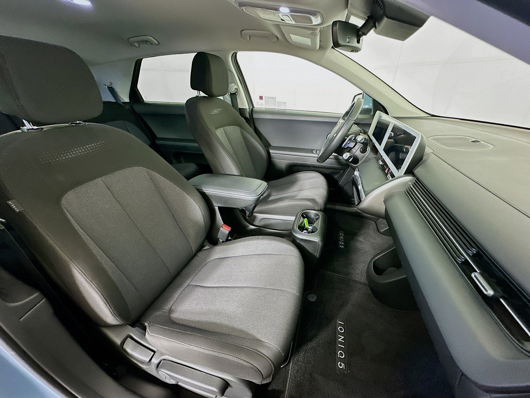 Used 2024 Hyundai Ioniq 5 SEL RWD image 31