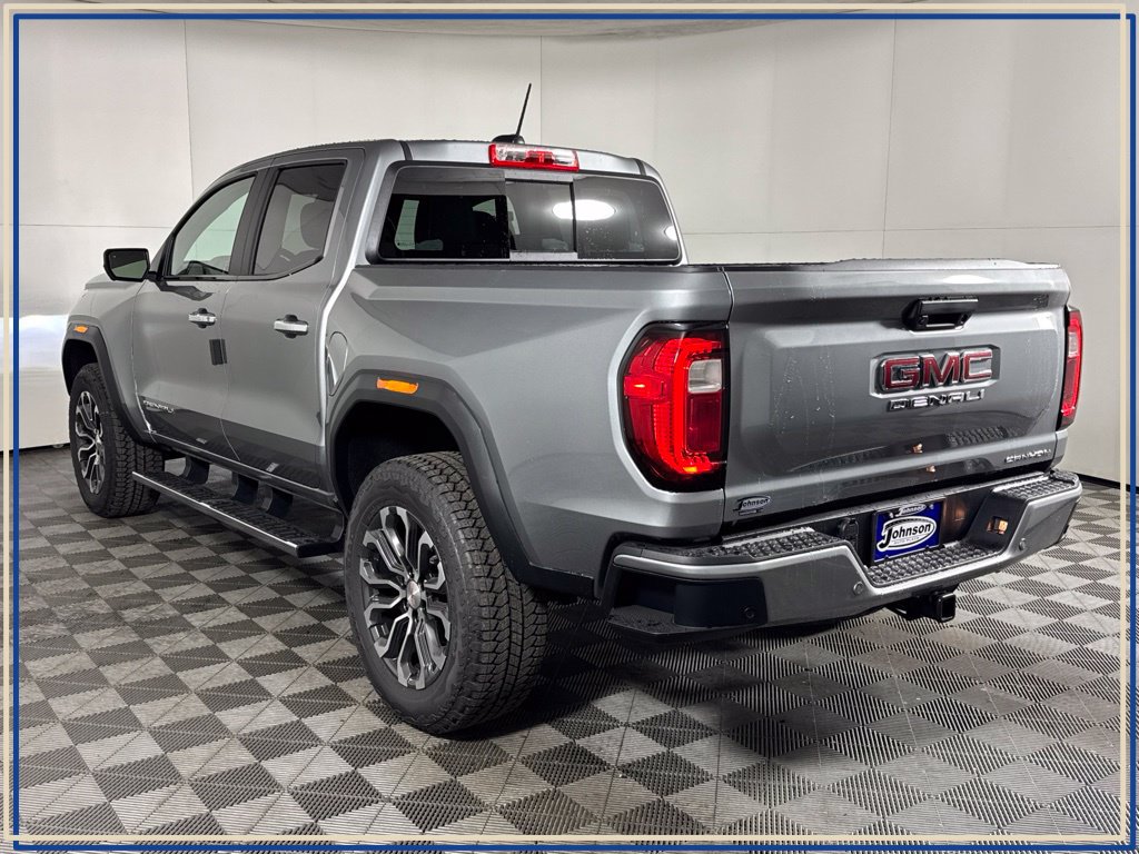 New 2026 GMC Canyon Denali AWD/4WD image 9