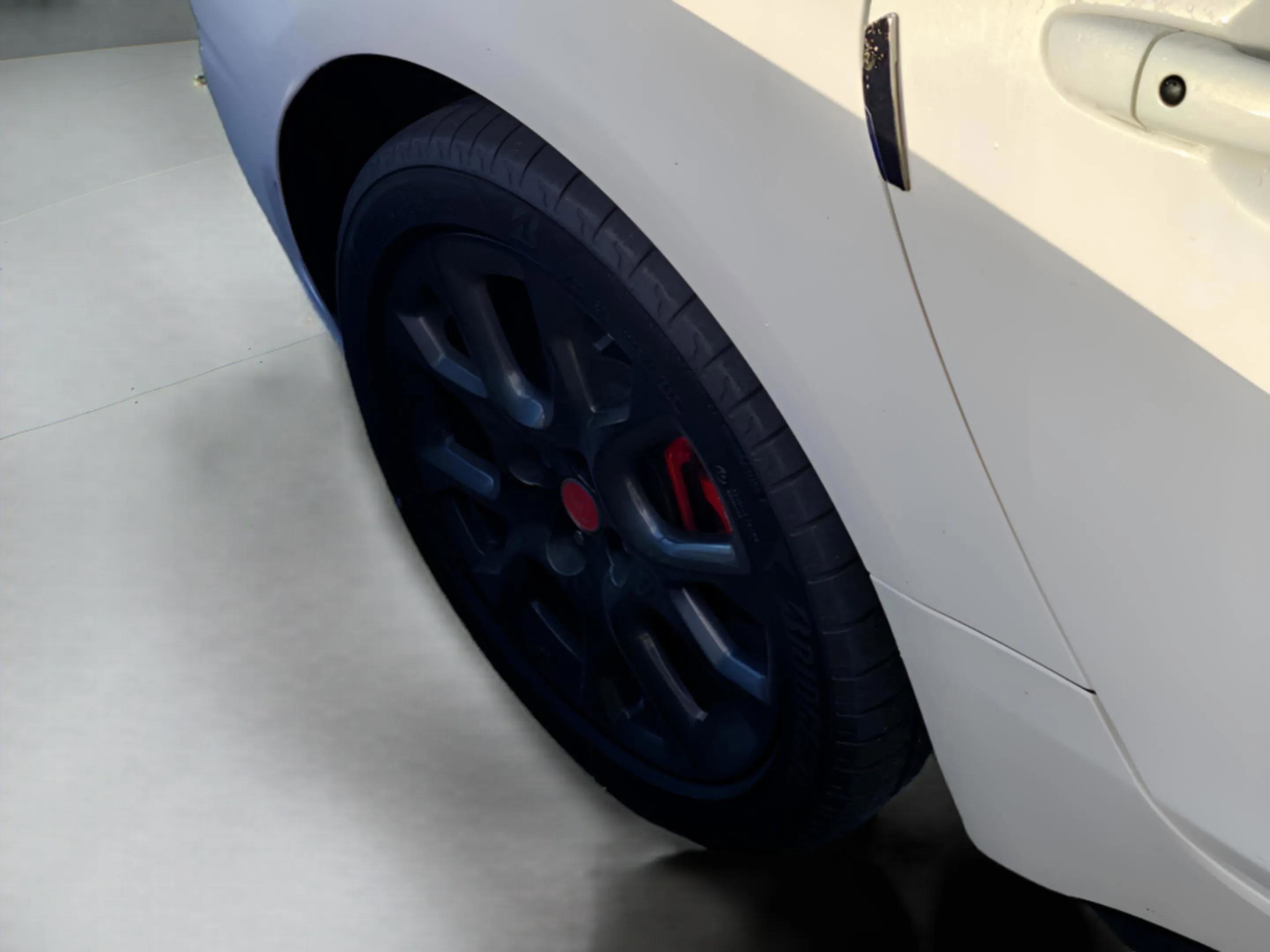 Used 2017 FIAT 124 Spider Abarth image 29