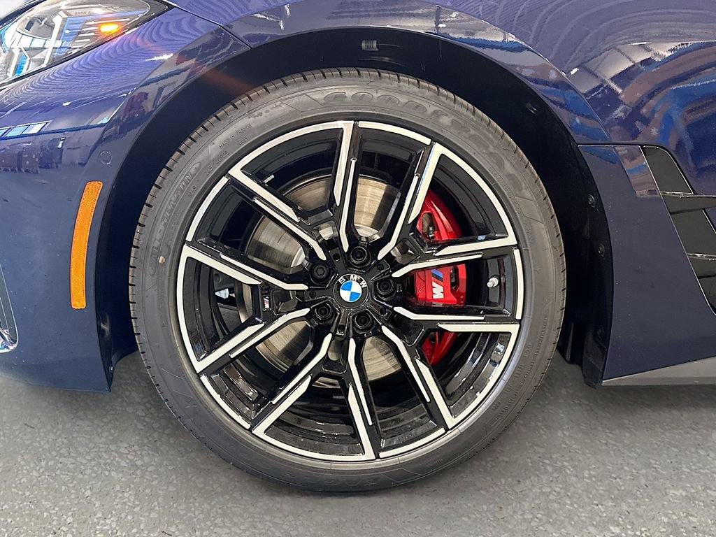 New 2026 BMW 430i xDrive w/ M Sport Package AWD/4WD image 33