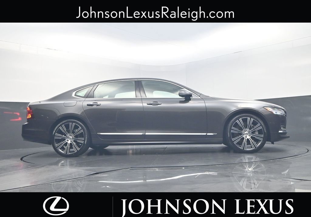 Used 2024 Volvo S90 B6 Ultimate image 20