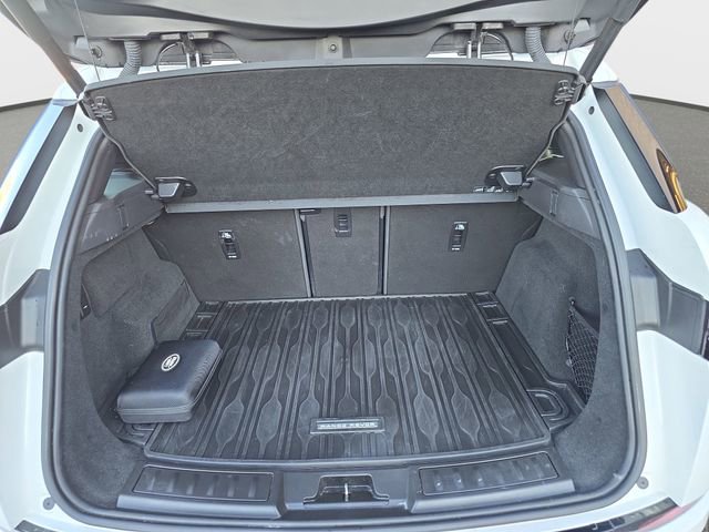 Used 2025 Land Rover Range Rover Evoque S image 14