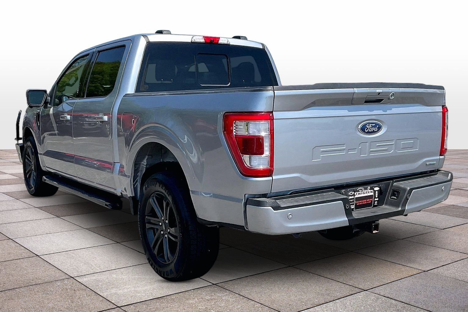 Used 2022 Ford F150 Lariat w/ Equipment Group 502A High AWD/4WD image 2