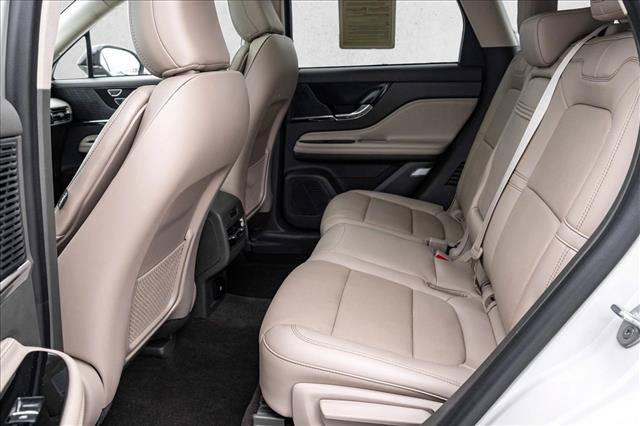 Used 2021 Lincoln Corsair AWD w/ Premium Package image 21