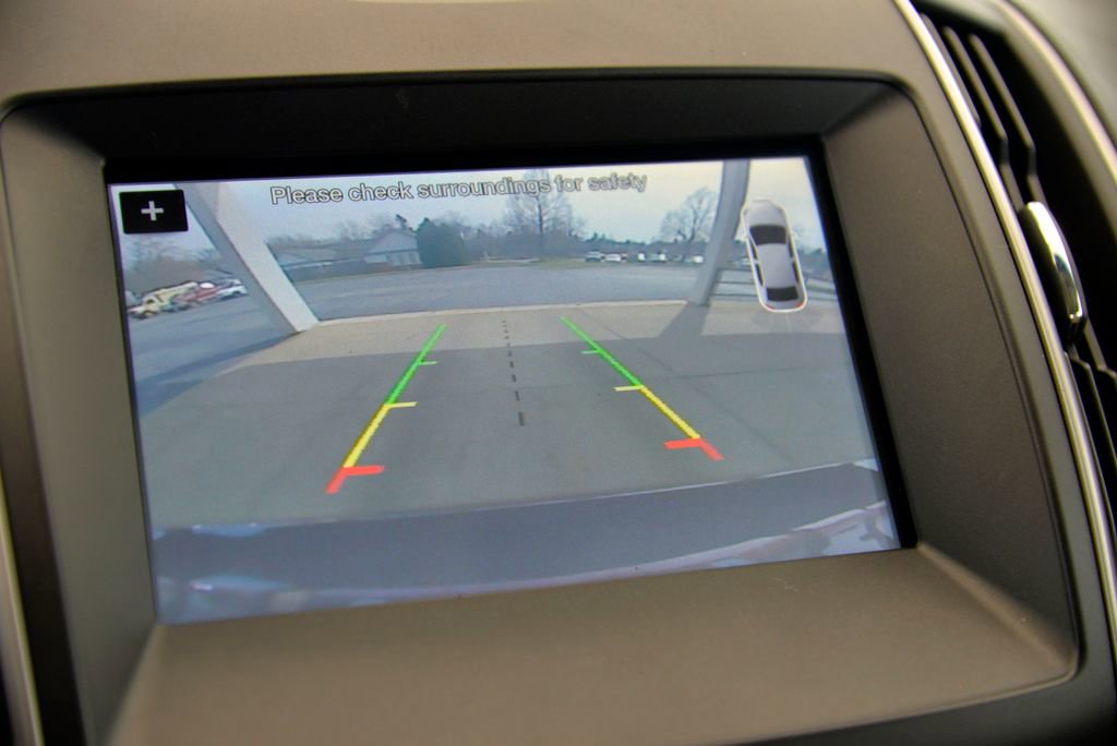 Used 2018 Ford Edge SEL w/ Equipment Group 201A AWD/4WD image 20