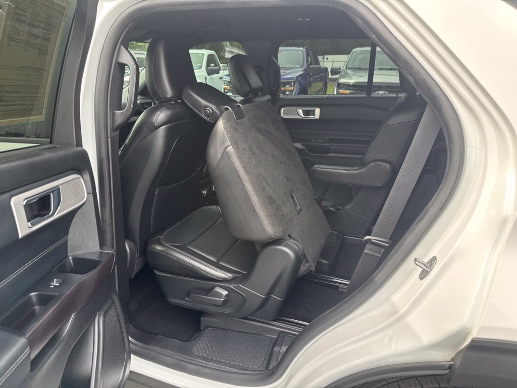 Used 2020 Ford Explorer Limited AWD/4WD image 38