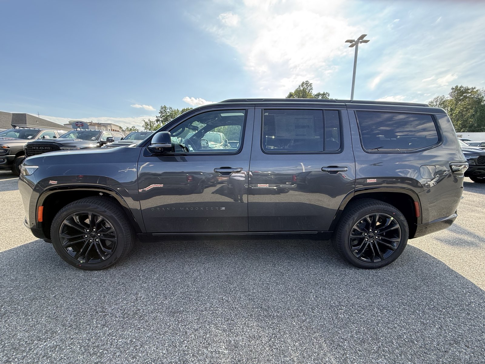 New 2026 Jeep Grand Wagoneer Summit AWD/4WD image 6