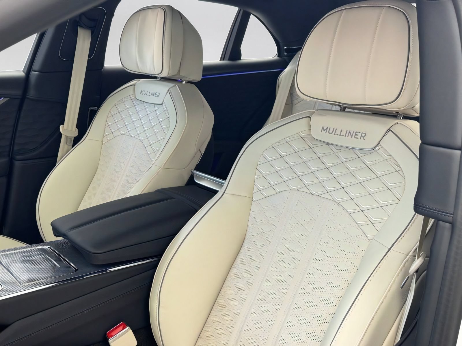 New 2026 Bentley Flying Spur Plug-In Hybrid AWD/4WD image 4