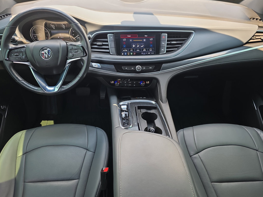 Used 2023 Buick Enclave Essence FWD image 13