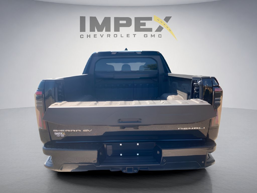 Used 2025 GMC Sierra EV Denali AWD/4WD image 5