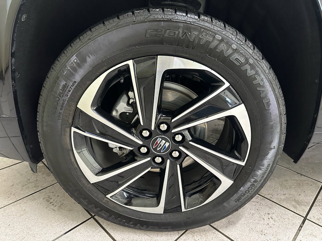 Certified 2025 Buick Enclave Sport Touring image 16