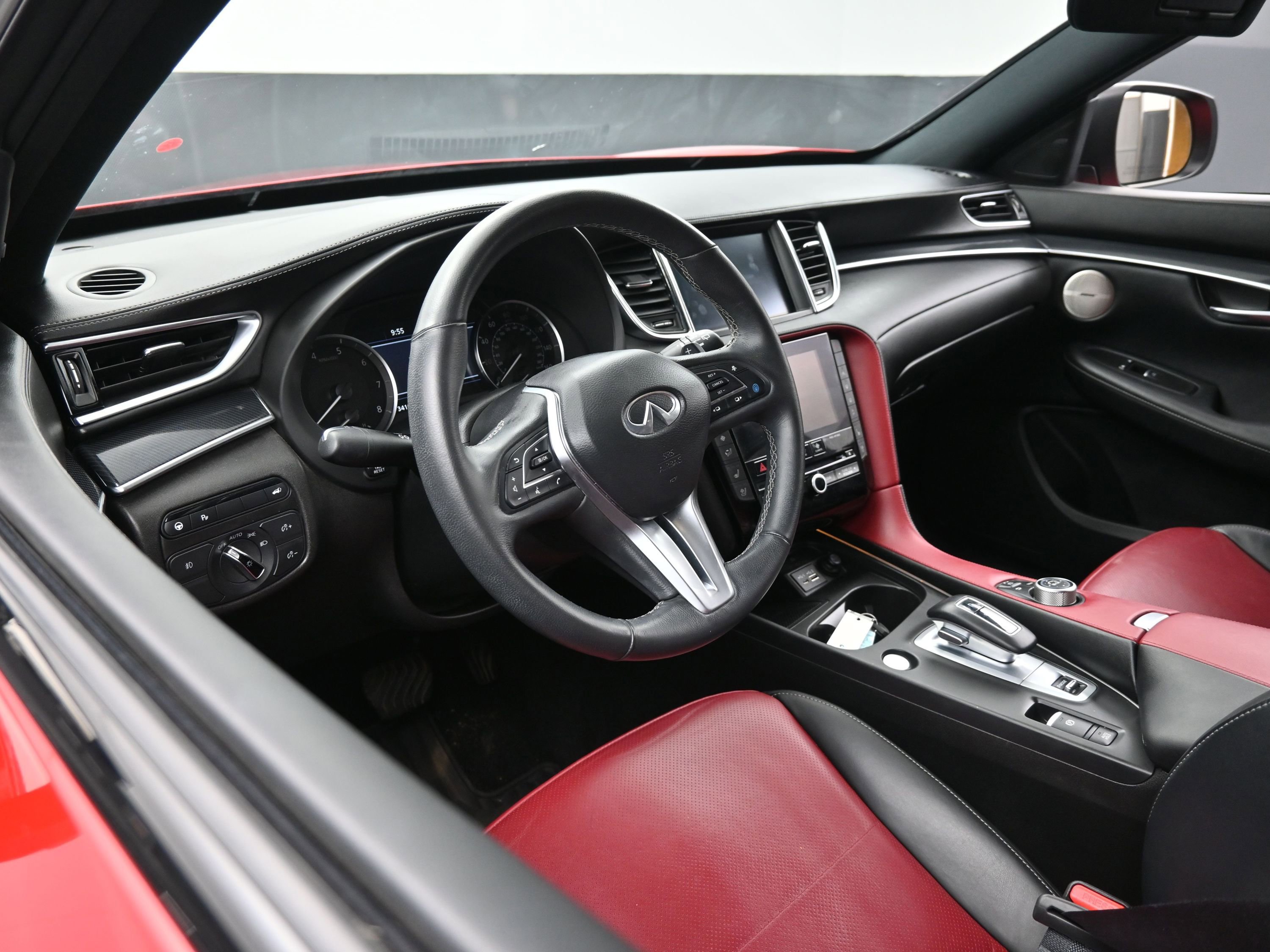 Used 2023 INFINITI QX50 Sport image 15