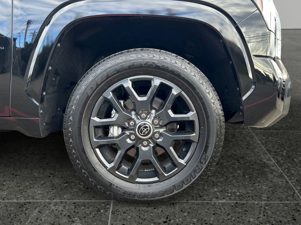 Used 2023 Toyota Tundra Platinum image 9