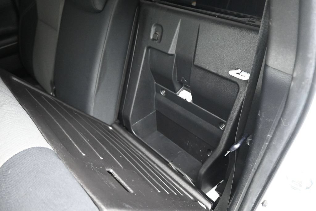 Used 2022 Toyota Tacoma TRD Off-Road RWD image 32