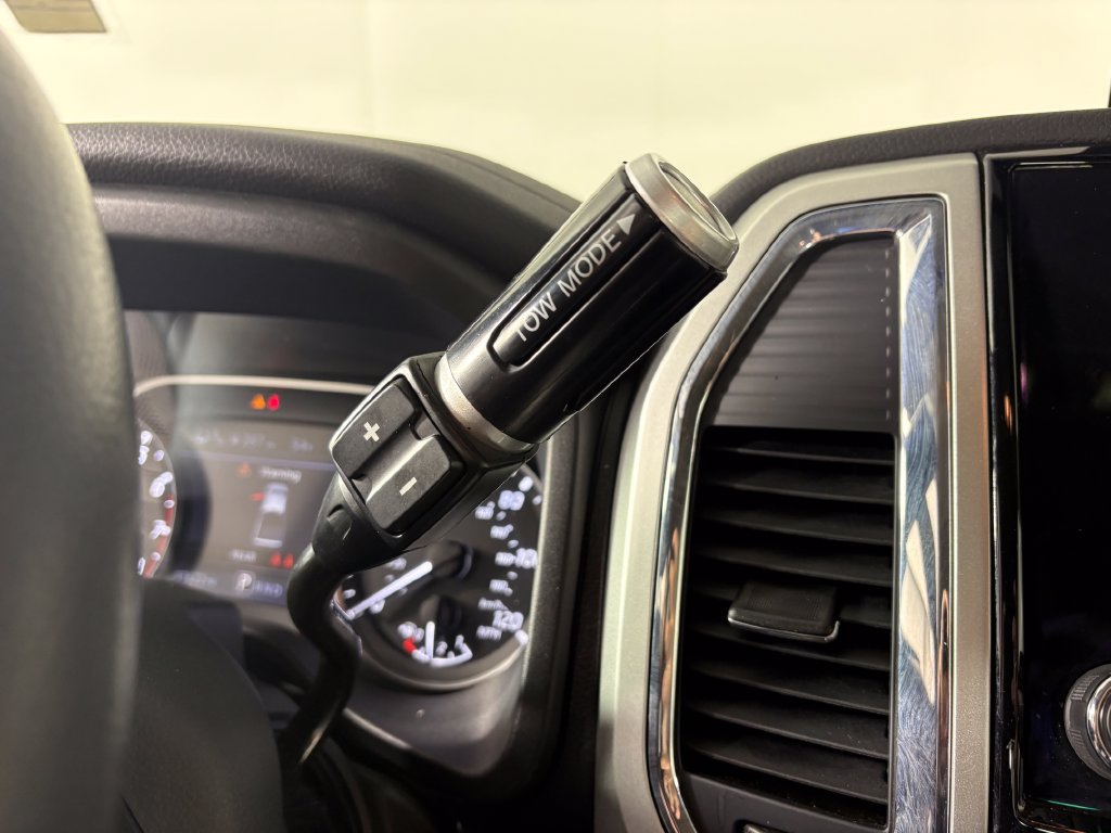 Used 2024 Nissan Titan SV w/ SV Convenience Package AWD/4WD image 20