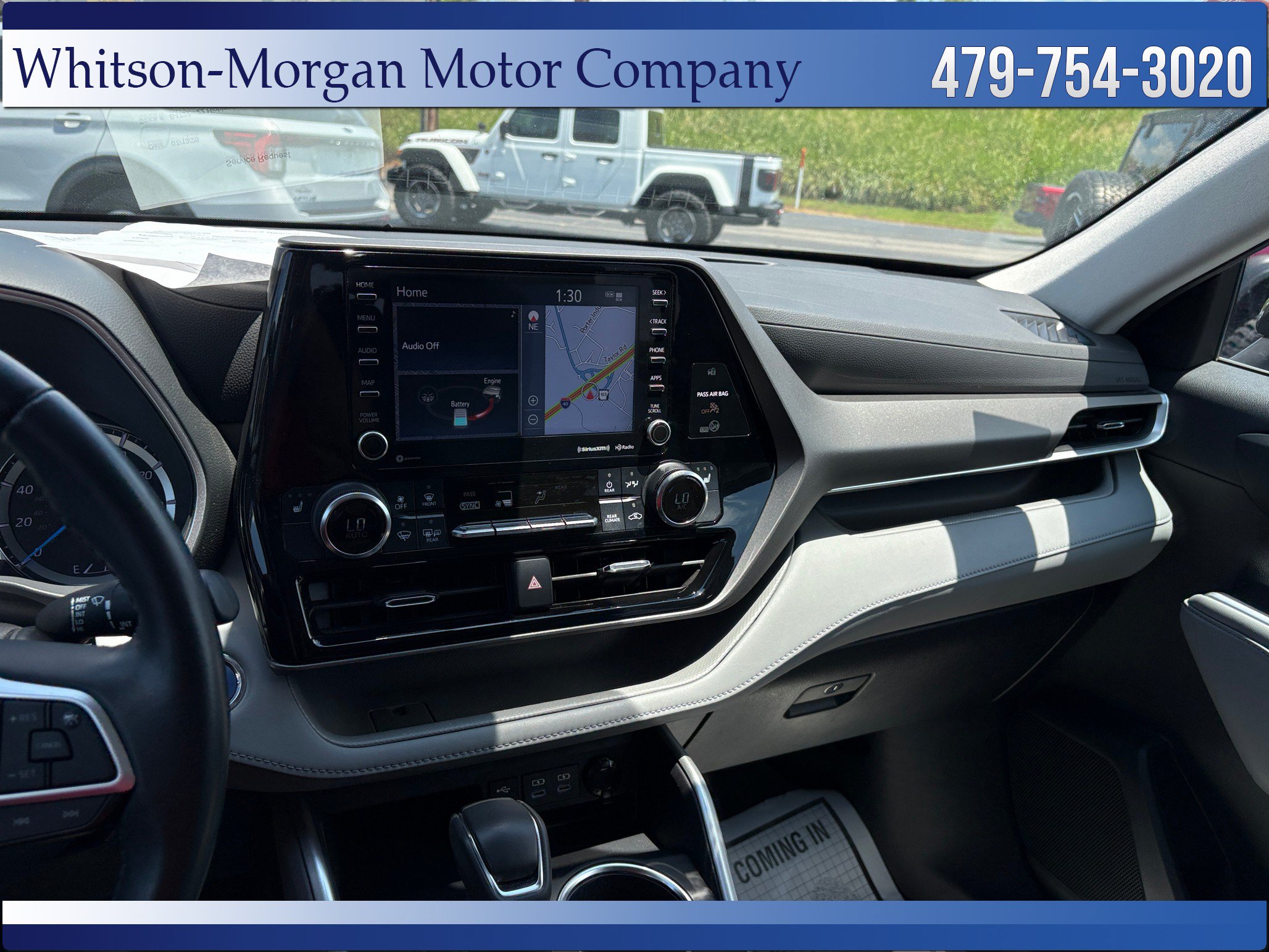 Used 2022 Toyota Highlander XLE AWD/4WD image 25