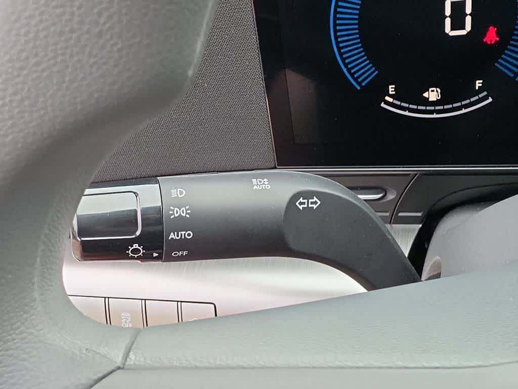 New 2027 Hyundai Kona SE FWD image 27