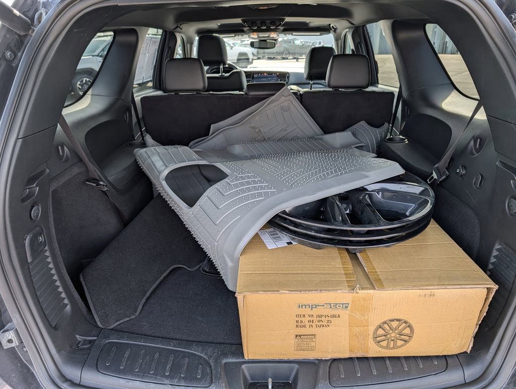 Used 2024 Dodge Durango GT image 18