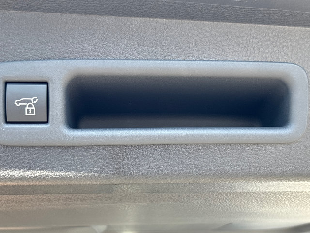 New 2026 Toyota Sienna XLE Woodland Edition AWD/4WD image 10
