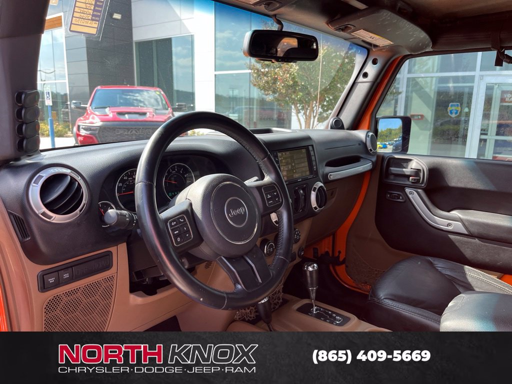 Used 2013 Jeep Wrangler Unlimited Rubicon w/ Connectivity Group AWD/4WD image 7