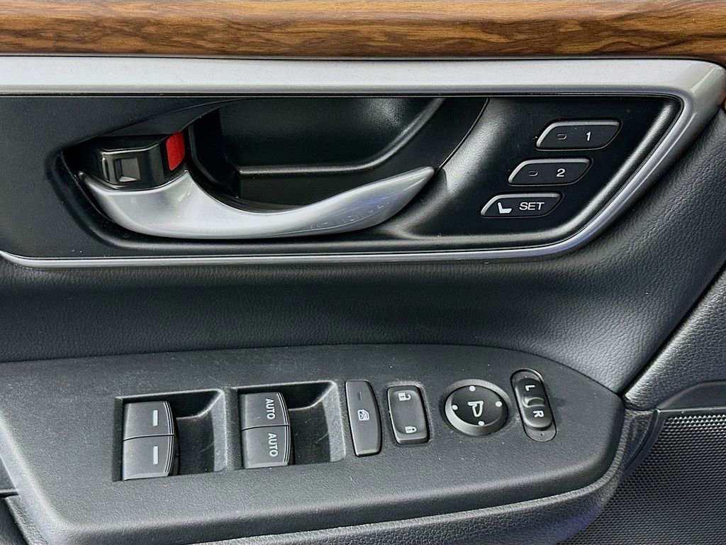 Used 2022 Honda CR-V Touring image 19