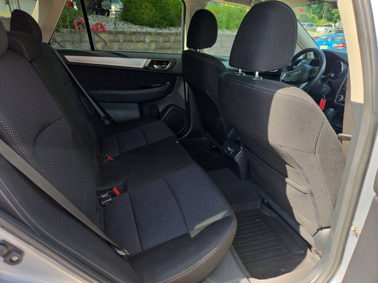Used 2018 Subaru Outback 2.5i Premium AWD/4WD image 22