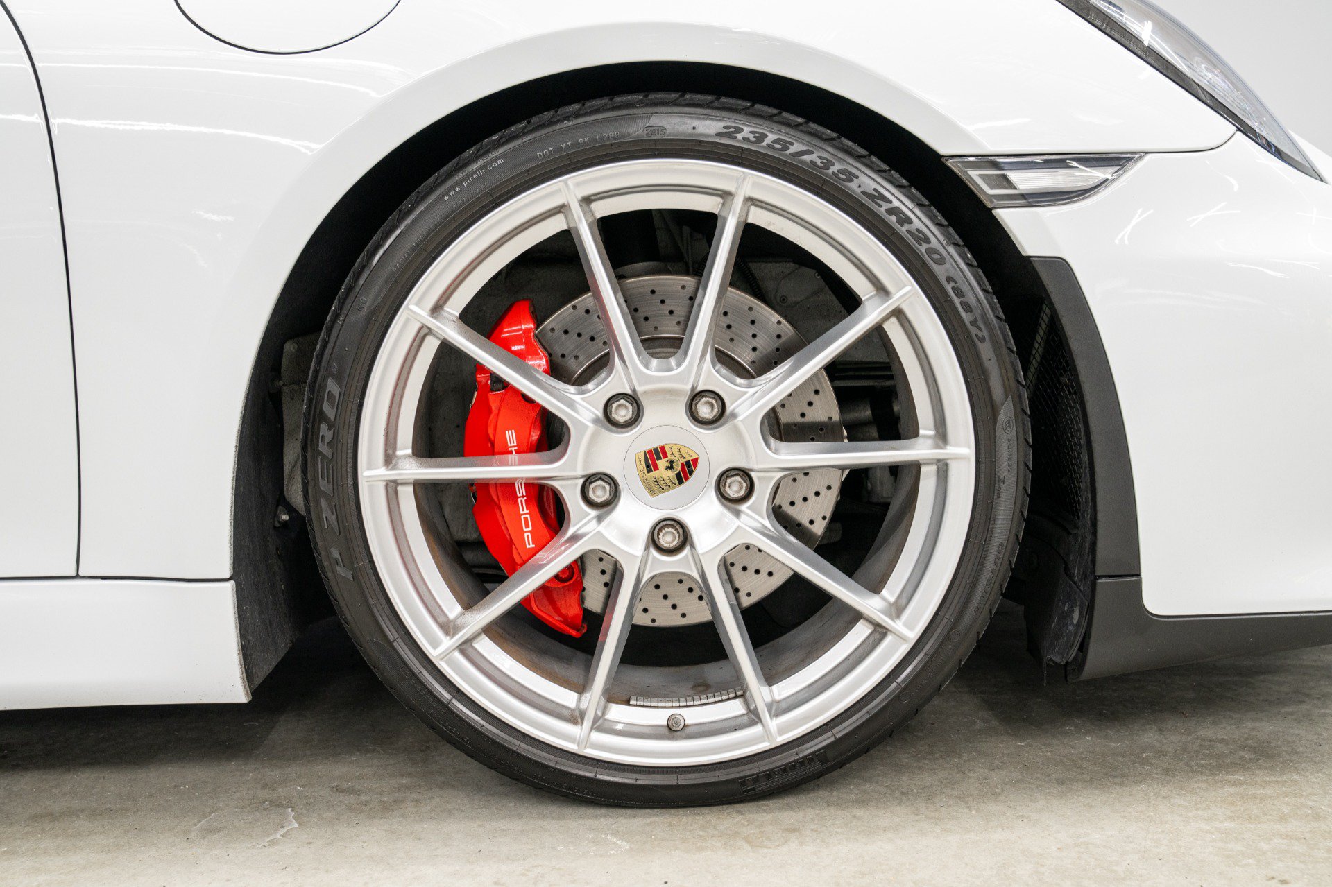 Used 2016 Porsche Boxster Spyder RWD image 41