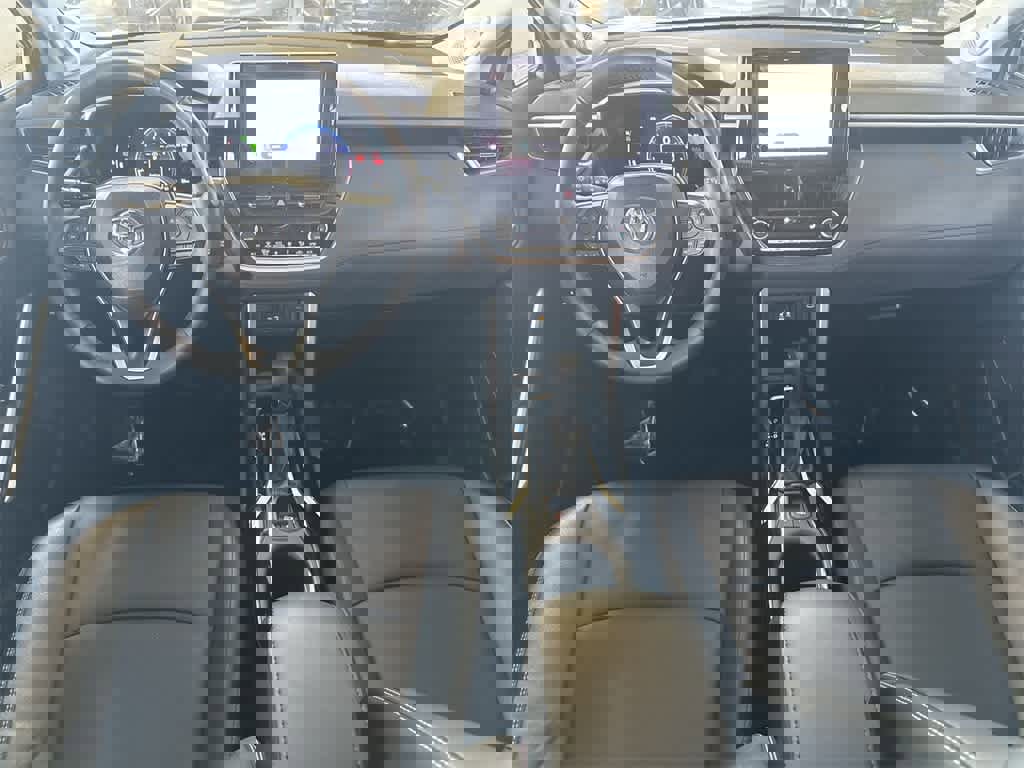 Used 2024 Toyota Corolla Cross XLE w/ Convenience Package image 24