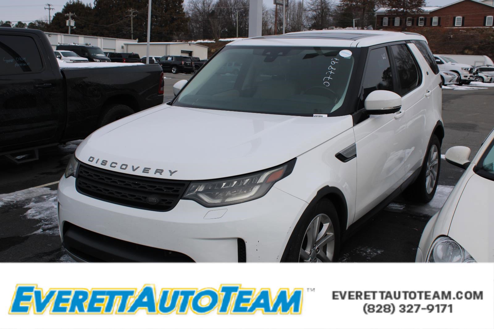 Used 2018 Land Rover Discovery HSE image 1