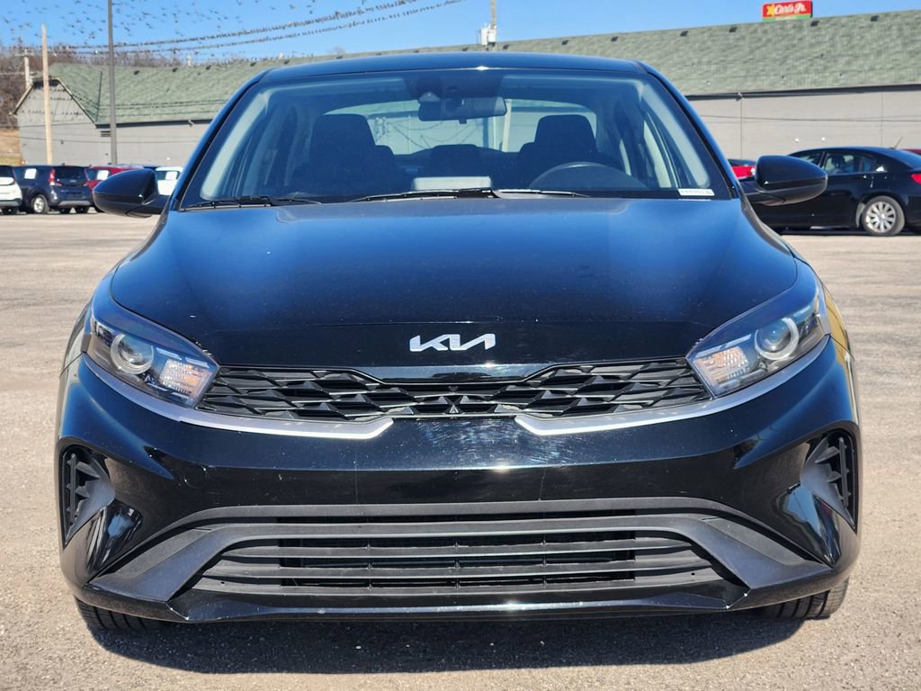 Used 2024 Kia Forte LXS image 2