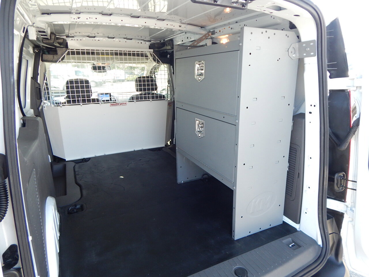 Used 2020 Ford Transit Connect XL image 3