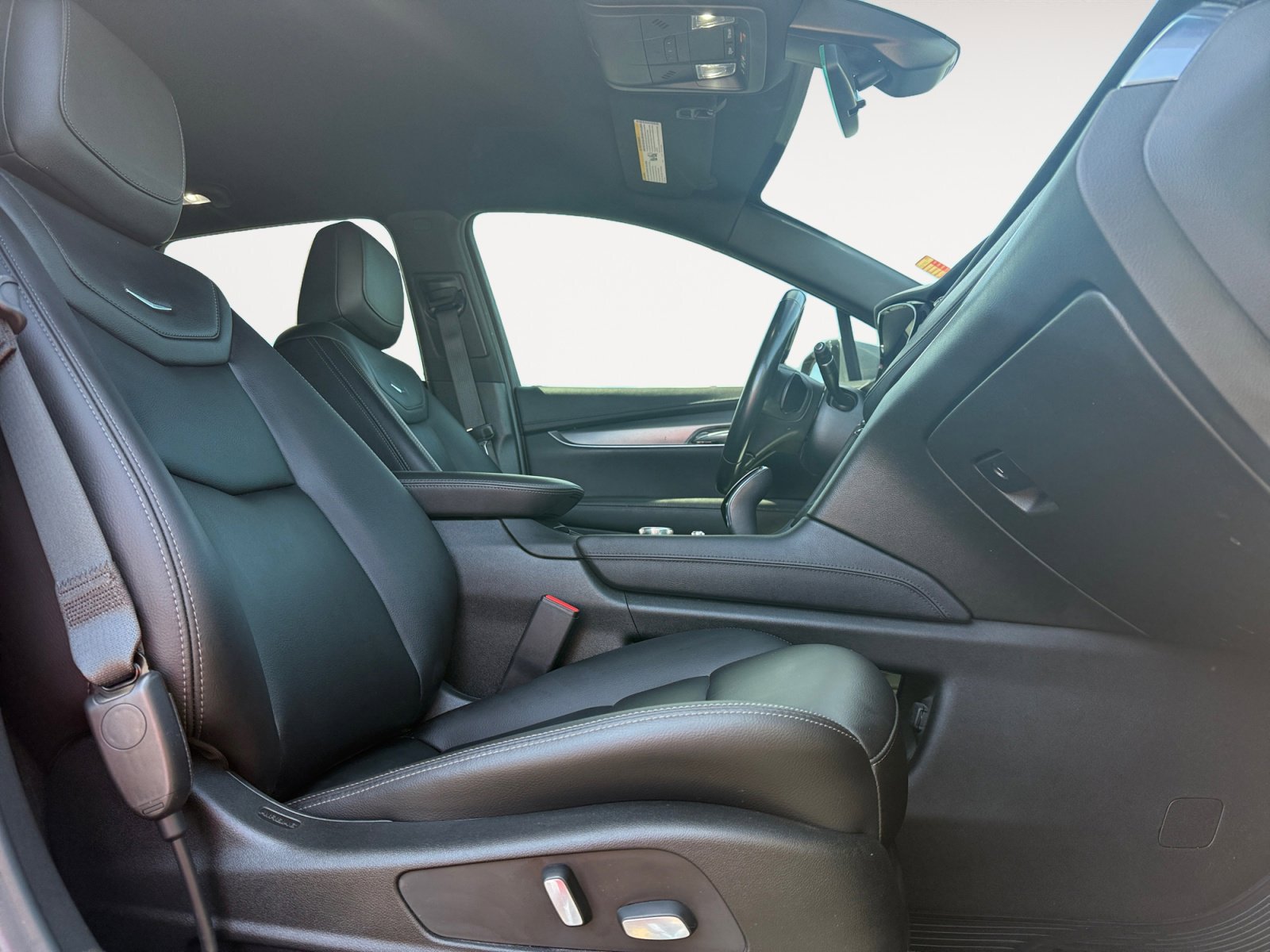 Certified 2022 Cadillac XT5 Luxury AWD/4WD image 15