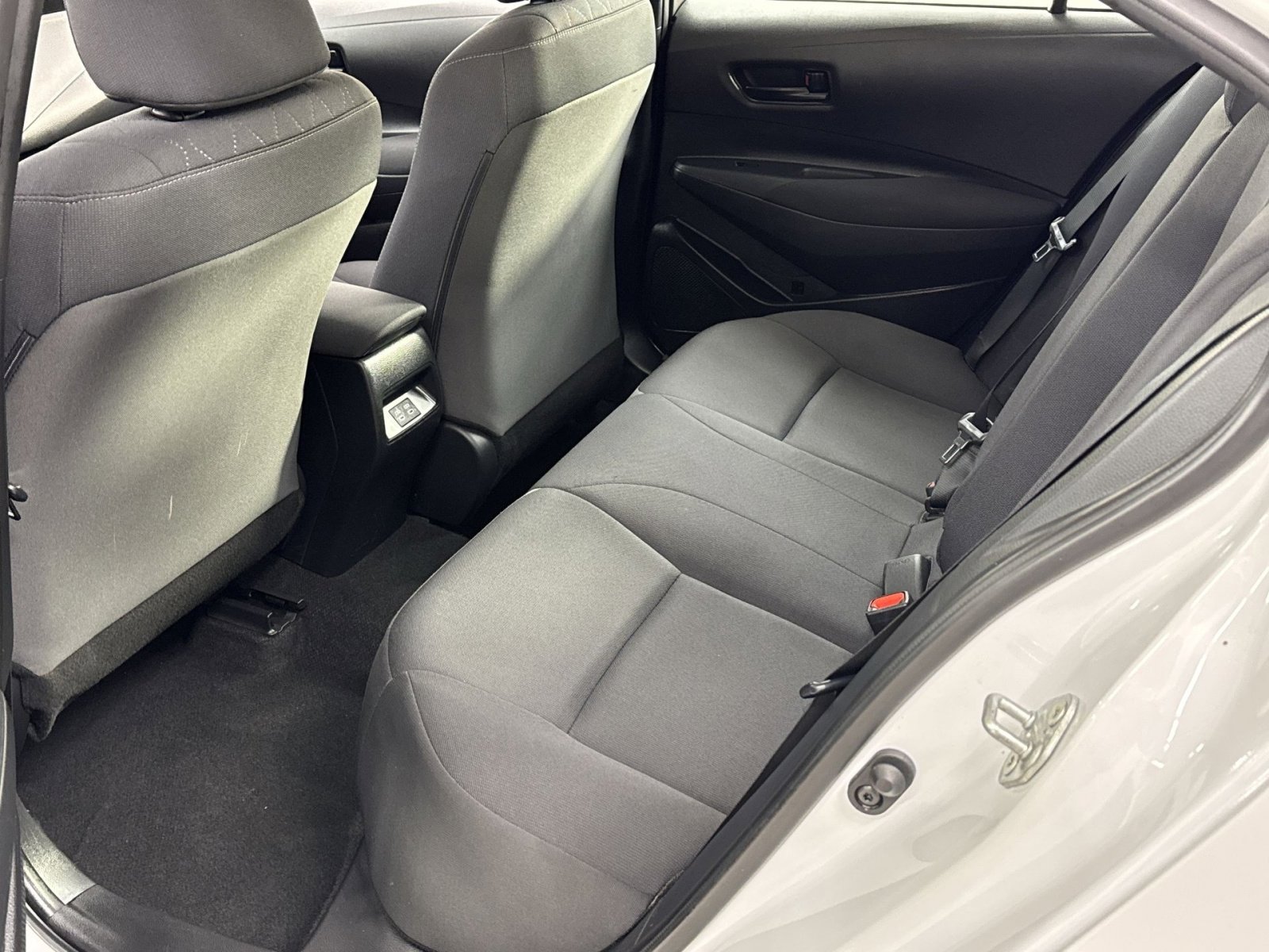 Used 2023 Toyota Corolla LE image 27