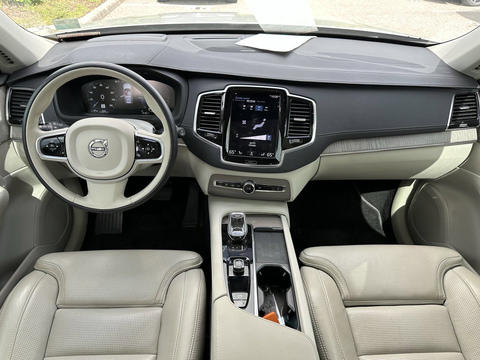 Used 2022 Volvo XC90 T8 Inscription w/ Advanced Package AWD/4WD image 10