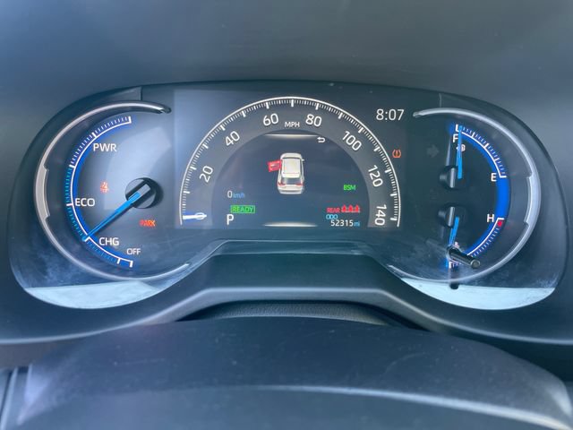 Used 2025 Toyota RAV4 XLE AWD/4WD image 17