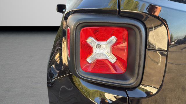 Used 2019 Jeep Renegade Sport w/ UConnect 7.0 Group image 30