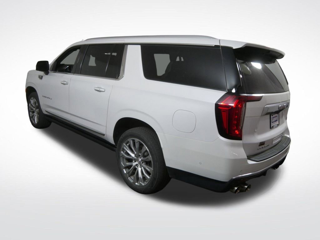 Used 2023 GMC Yukon XL Denali w/ Denali Reserve Package AWD/4WD image 8