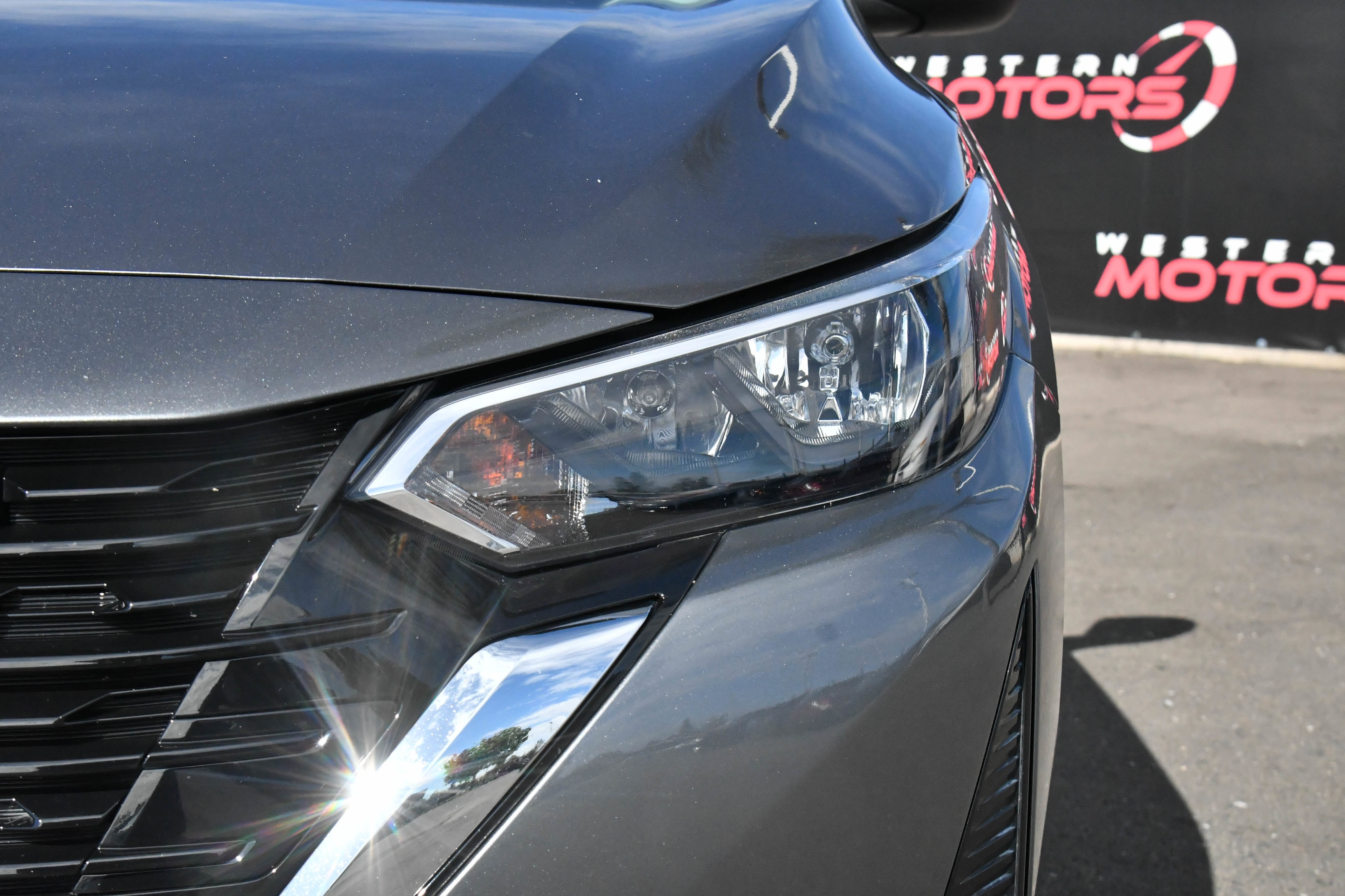 Used 2024 Nissan Sentra SV FWD image 11