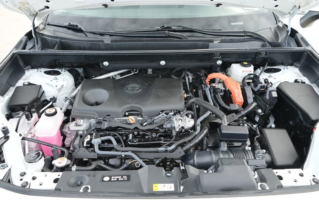 Used 2024 Toyota RAV4 LE image 20