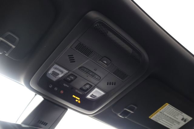 Used 2020 Cadillac XT6 Sport image 22