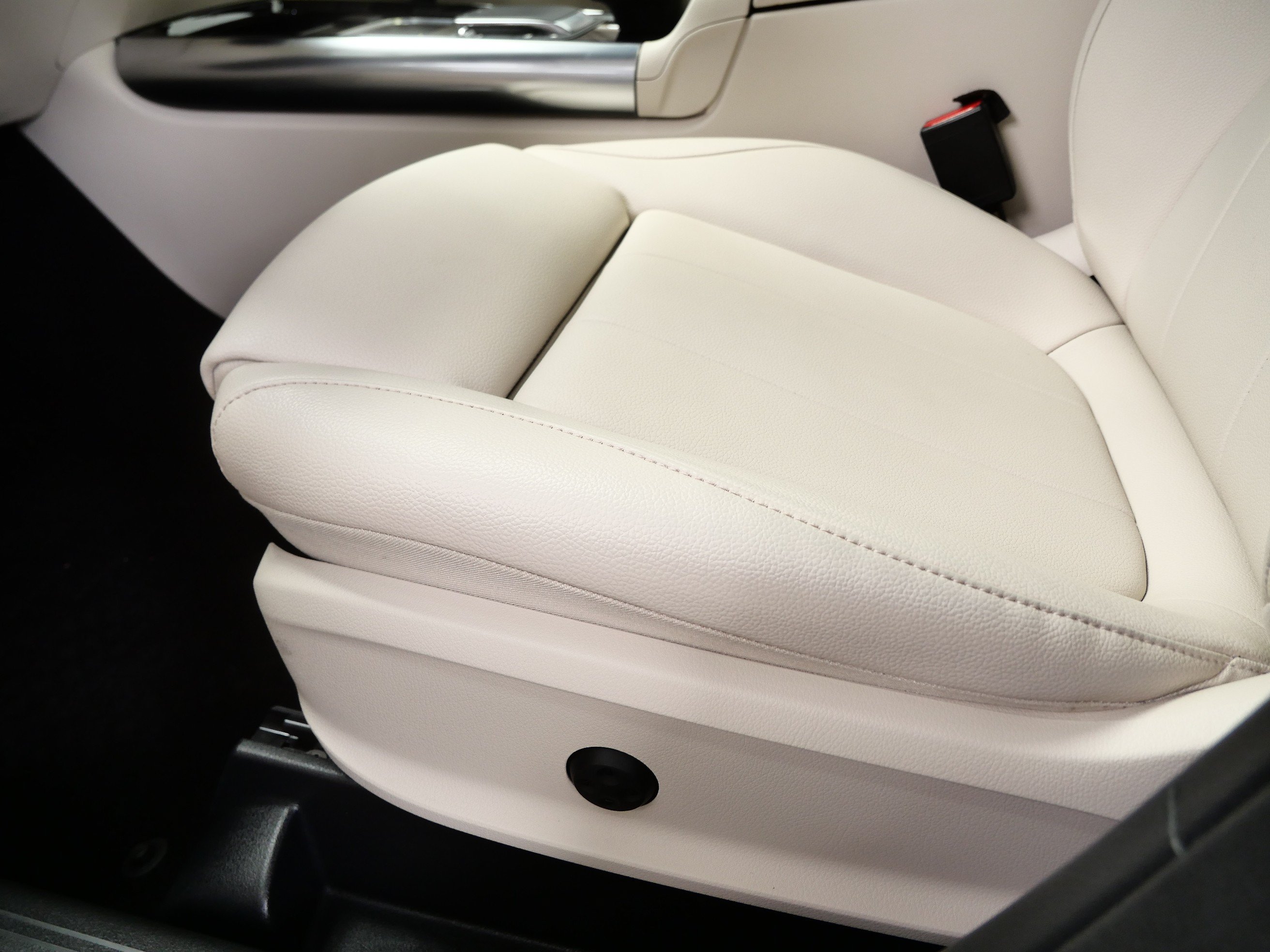 Certified 2023 Mercedes-Benz GLA 250 4MATIC image 18
