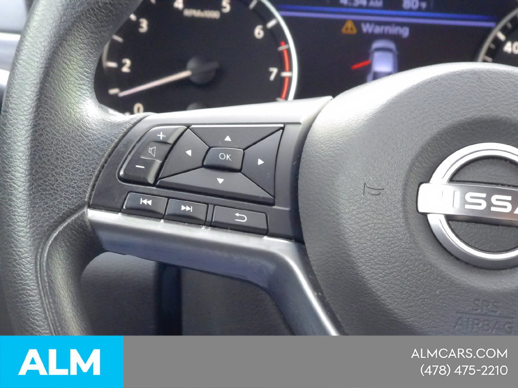 Used 2025 Nissan Altima 2.5 SV FWD image 33