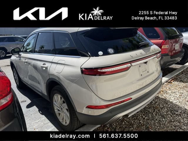 Used 2022 Lincoln Corsair FWD image 3