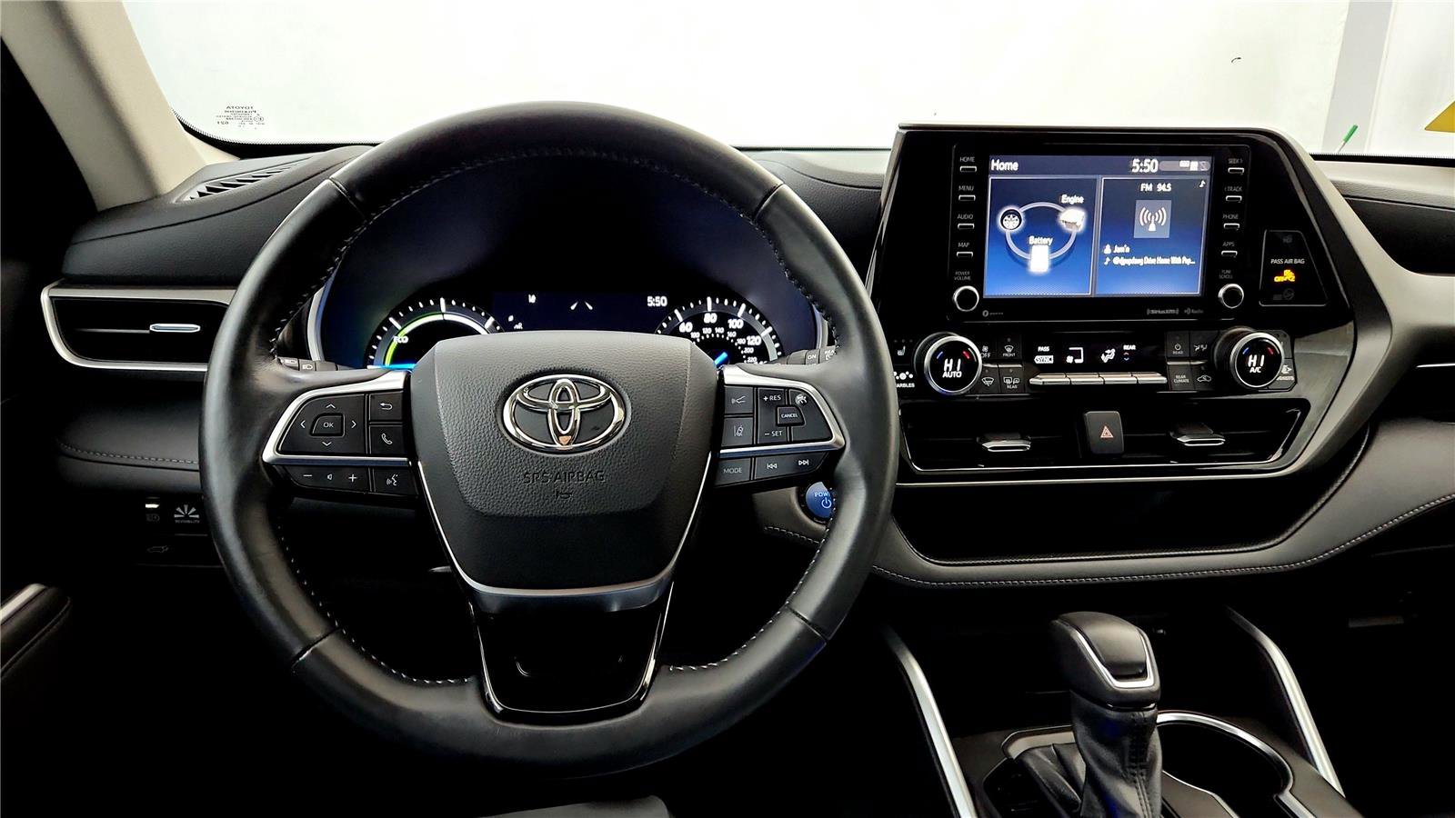 Used 2021 Toyota Highlander XLE image 25
