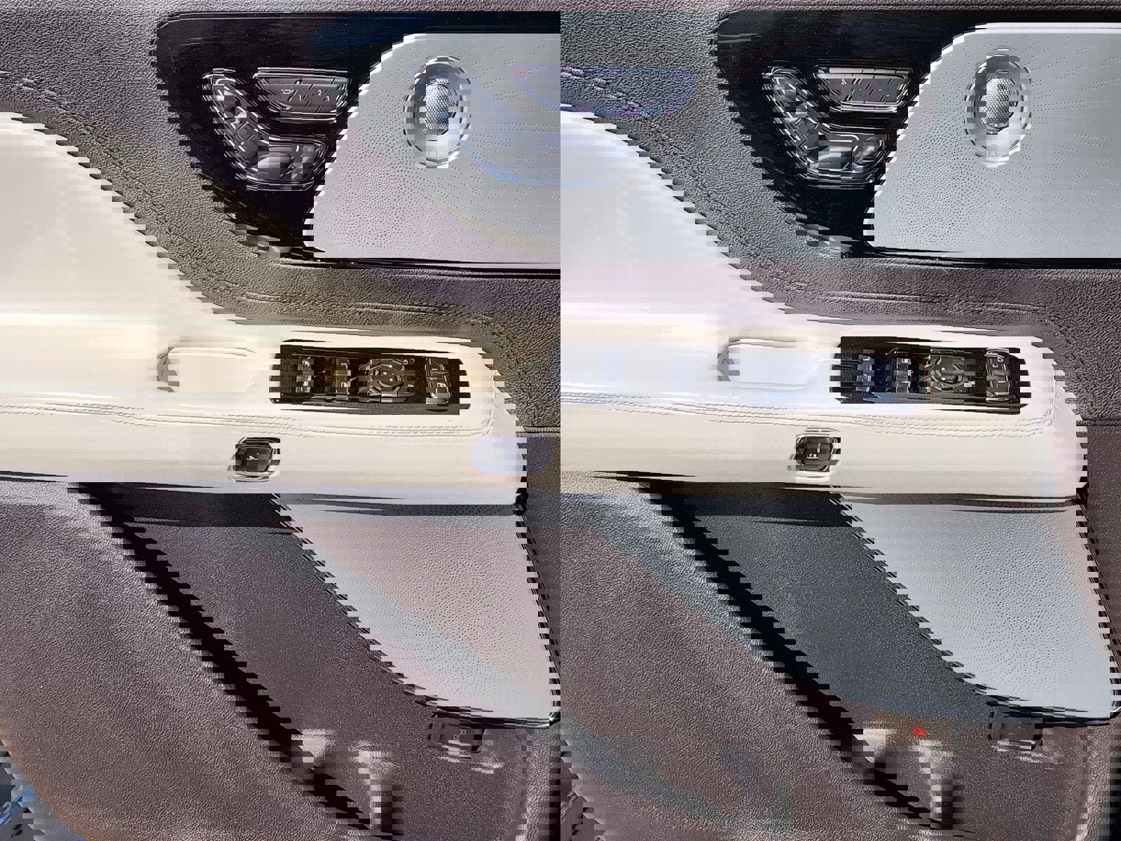 Used 2020 Lincoln Aviator Black Label w/ Dynamic Handling Package image 28