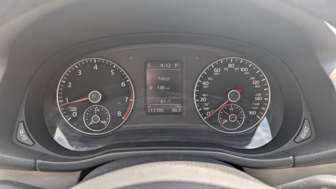 Used 2014 Volkswagen Passat 1.8T SE image 11