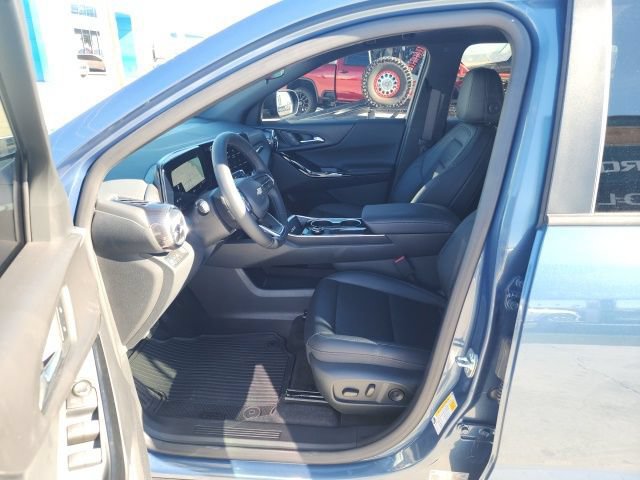 New 2026 Chevrolet Equinox LT w/ Convenience Package II FWD image 18